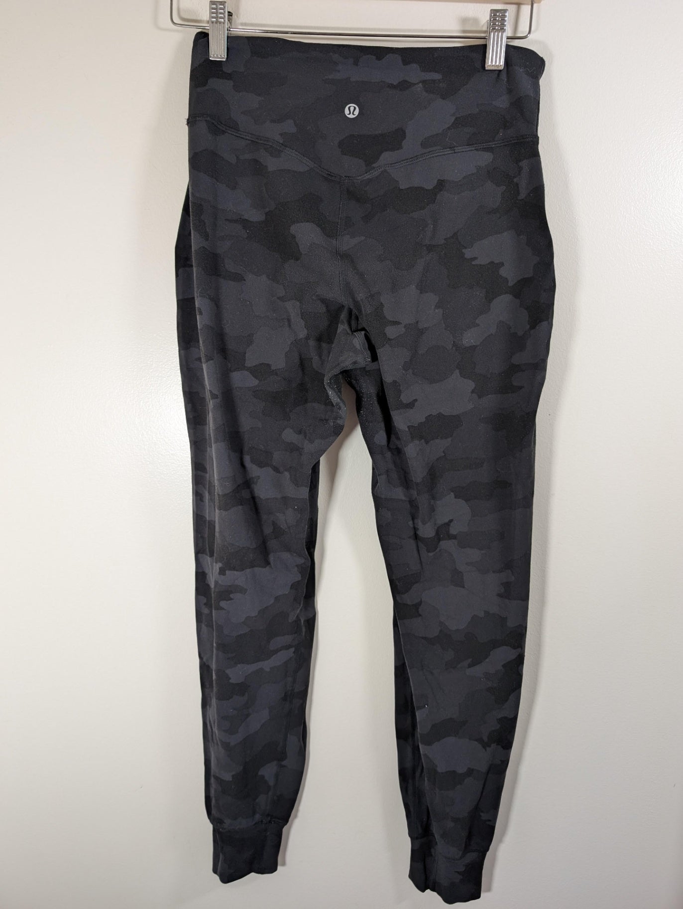 Lululemon camo joggers - 6