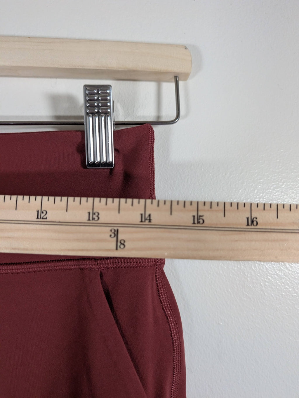 Lululemon burgundy joggers - SZ 8