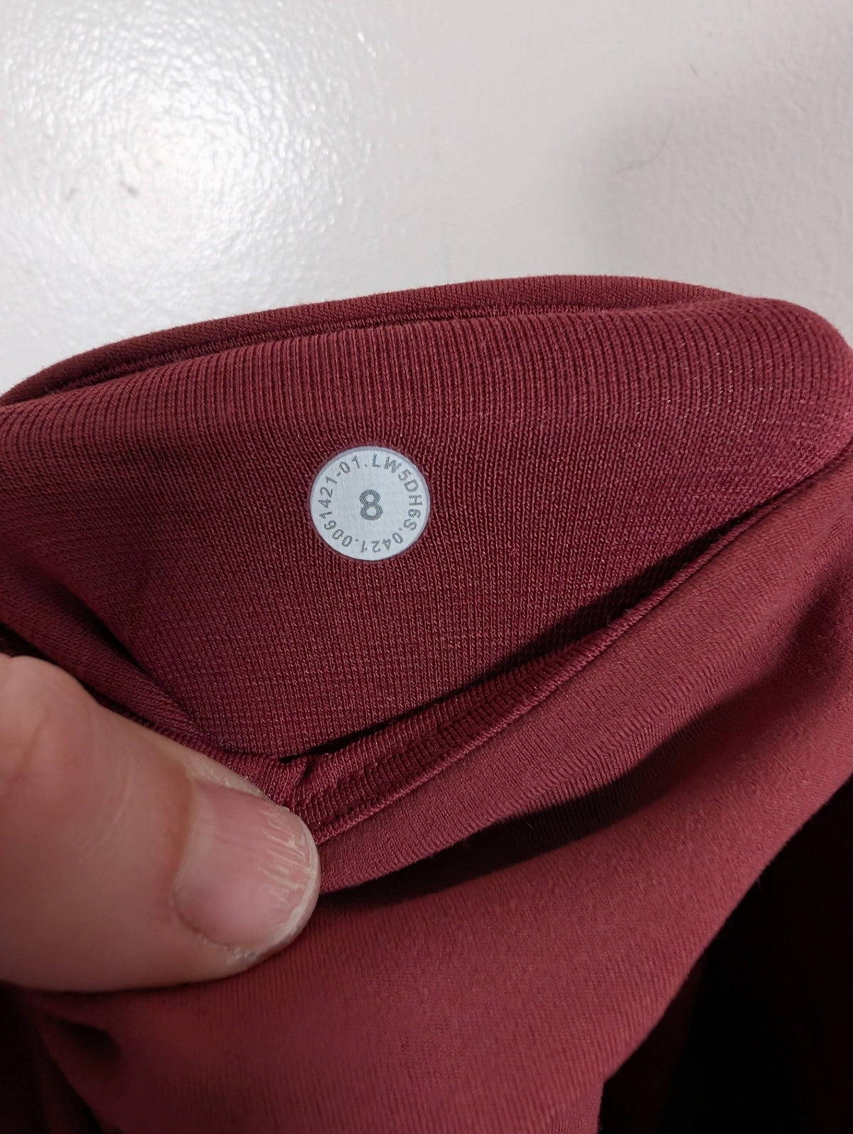 Lululemon burgundy joggers - SZ 8