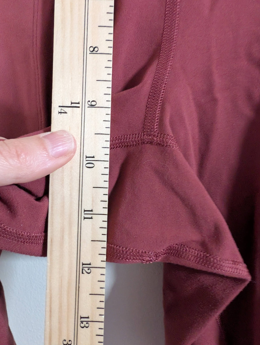 Lululemon burgundy joggers - SZ 8