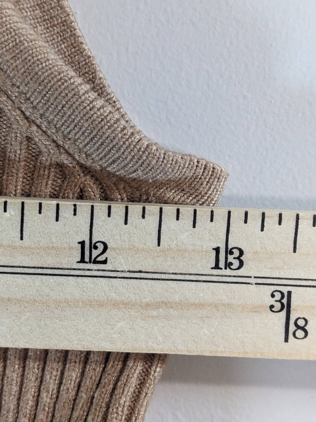 heartloom tan 1/4 zip vest - S