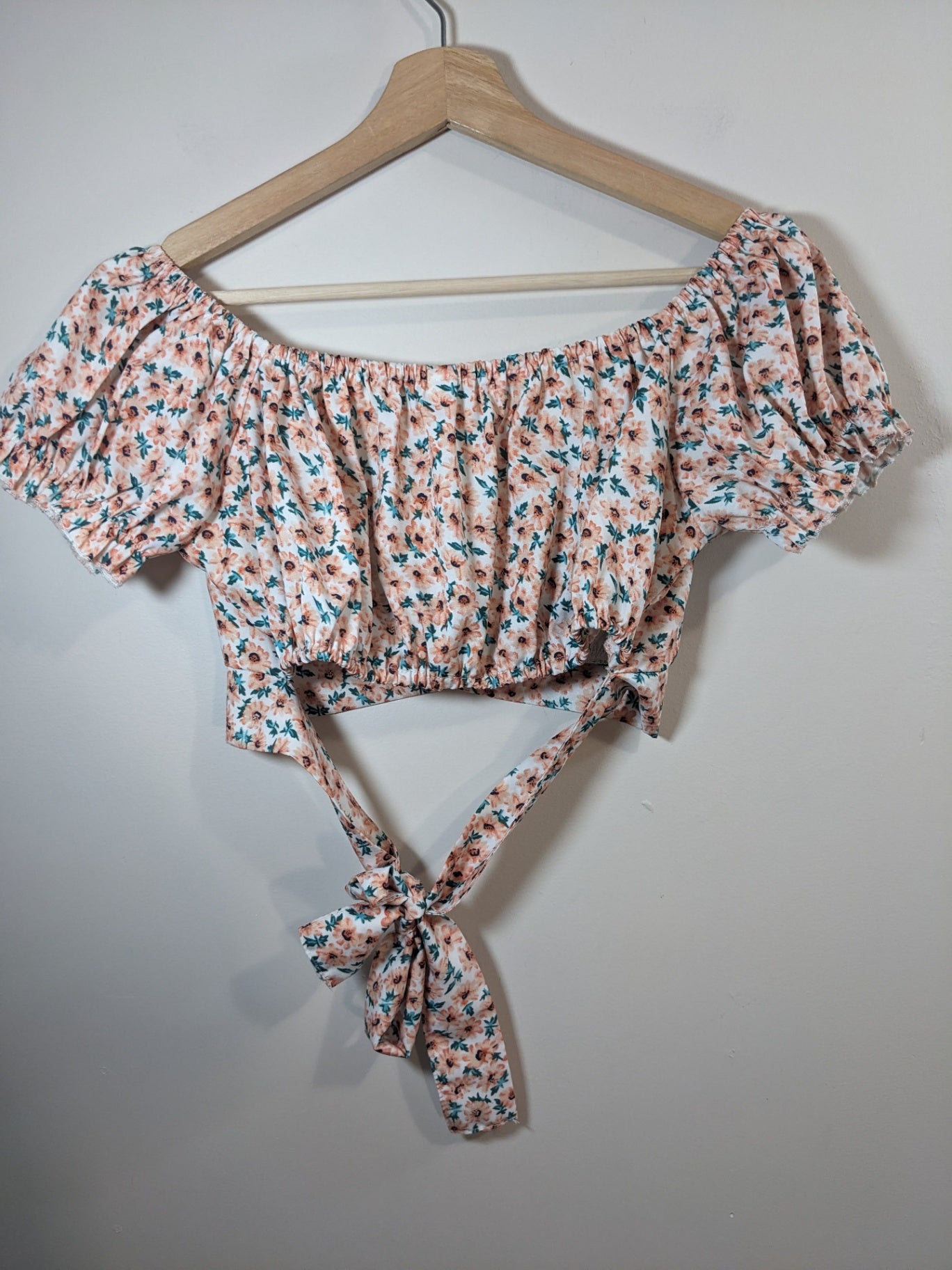 Crop Floral Blouse - M