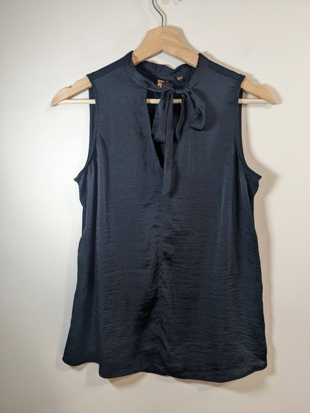 Reitmans Black Tie Blouse - S