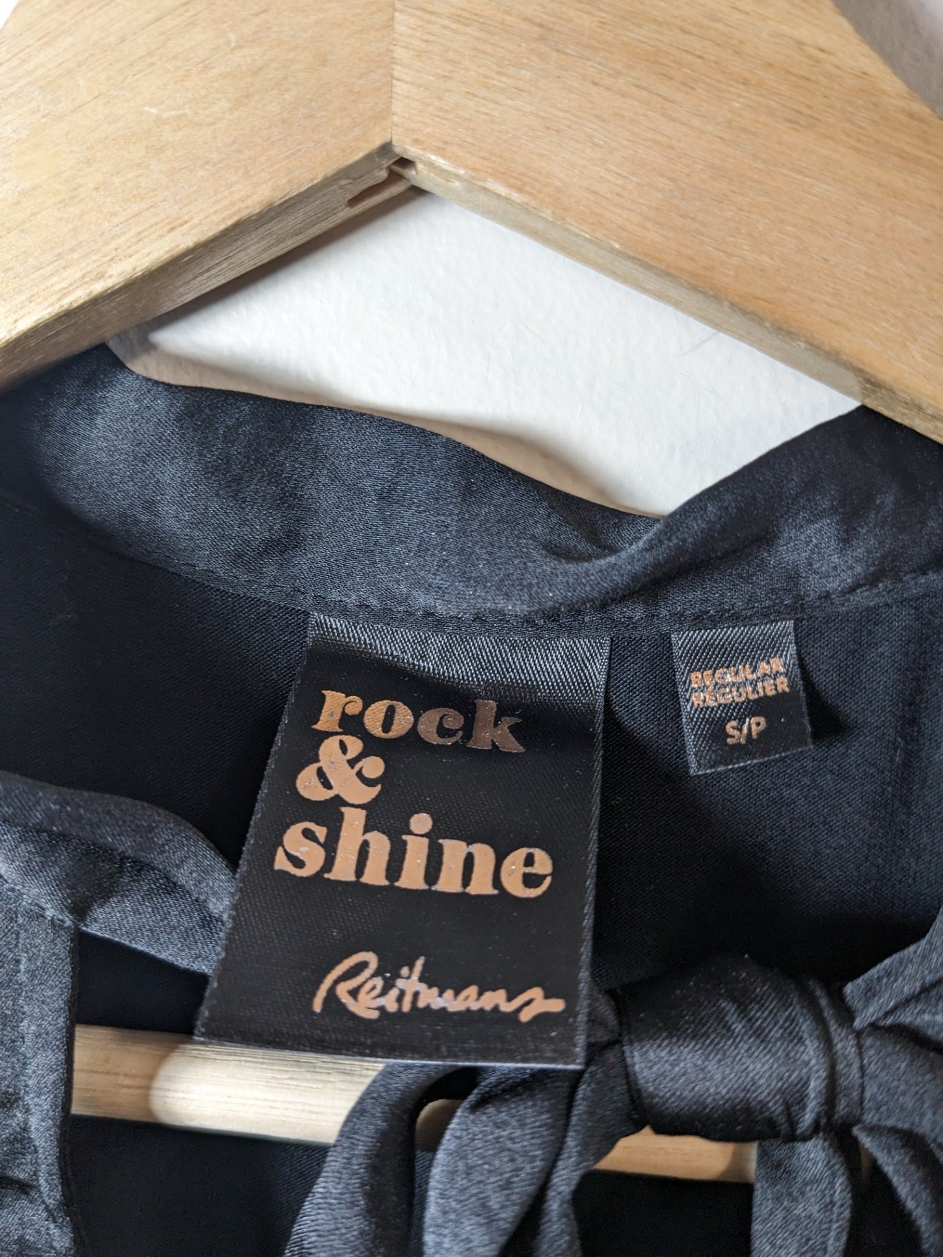 Reitmans Black Tie Blouse - S