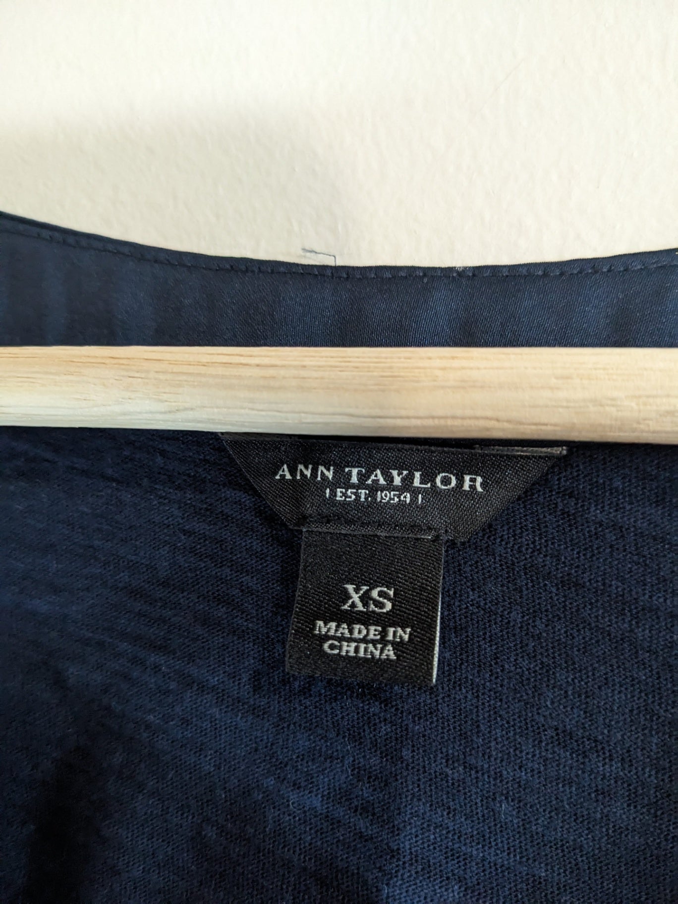 Ann Taylor Navy Tank - XS