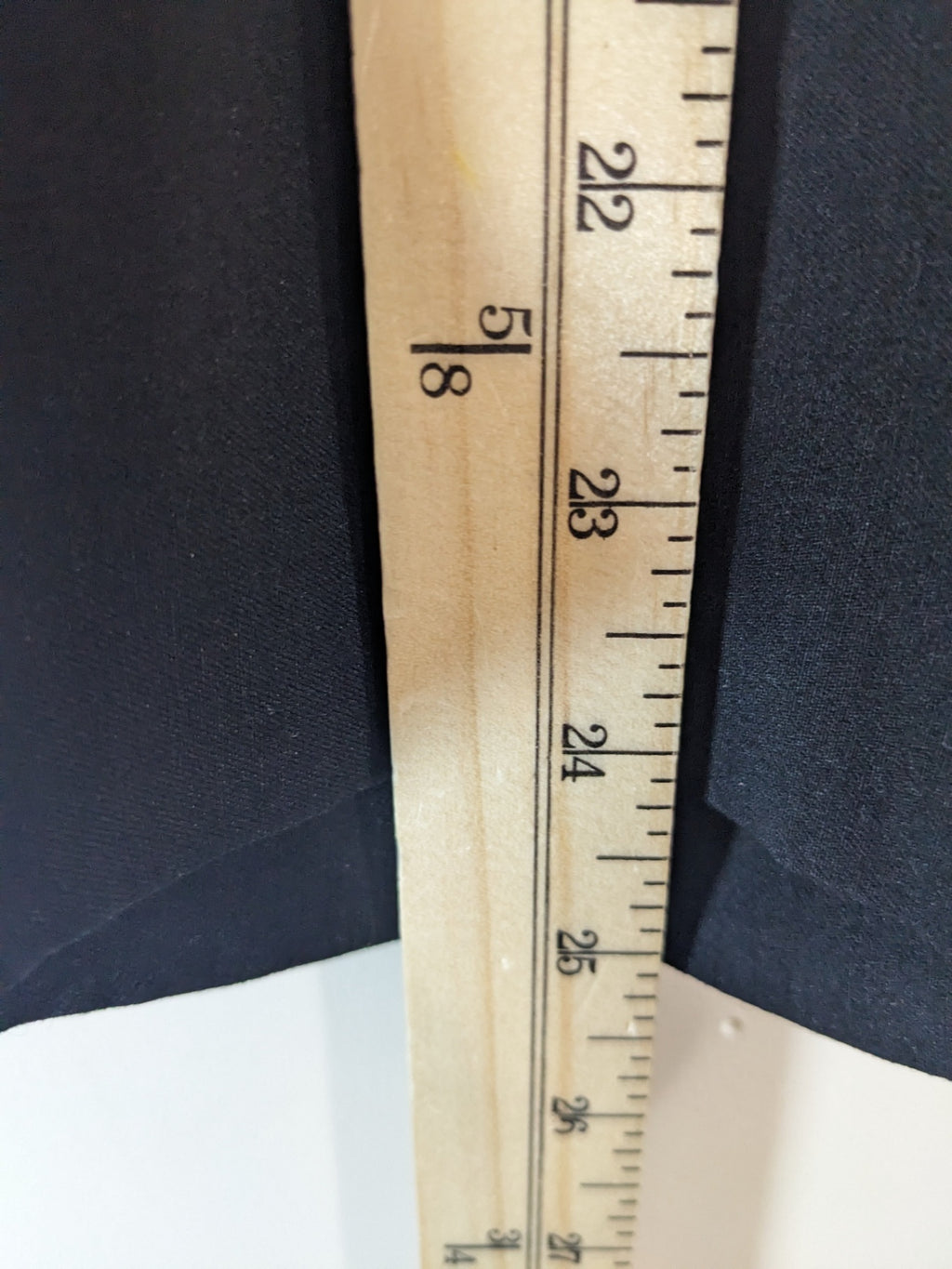 Reitmans Plus Petites Black Shorts - sz 16