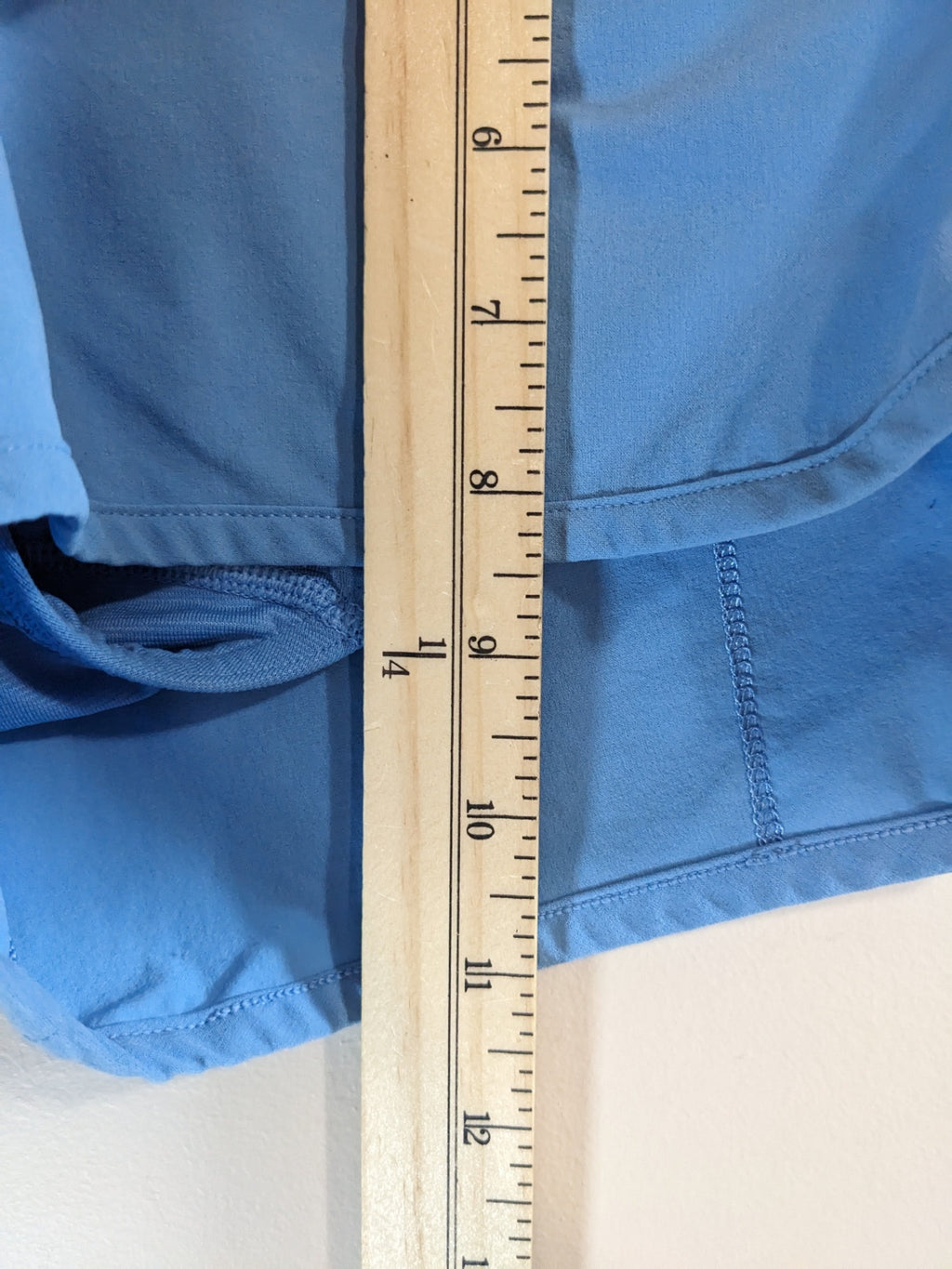 lululemon blue speed shorts - sz 4