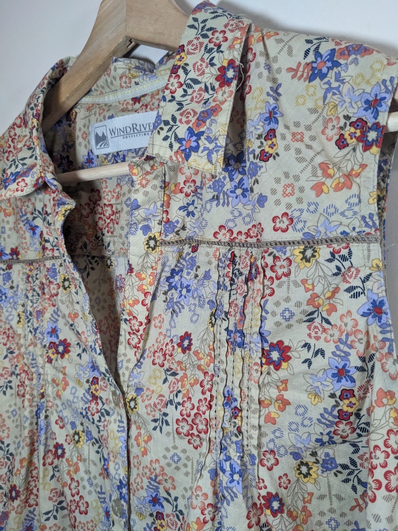 WindRiver Floral Sleeveless Blouse - XL