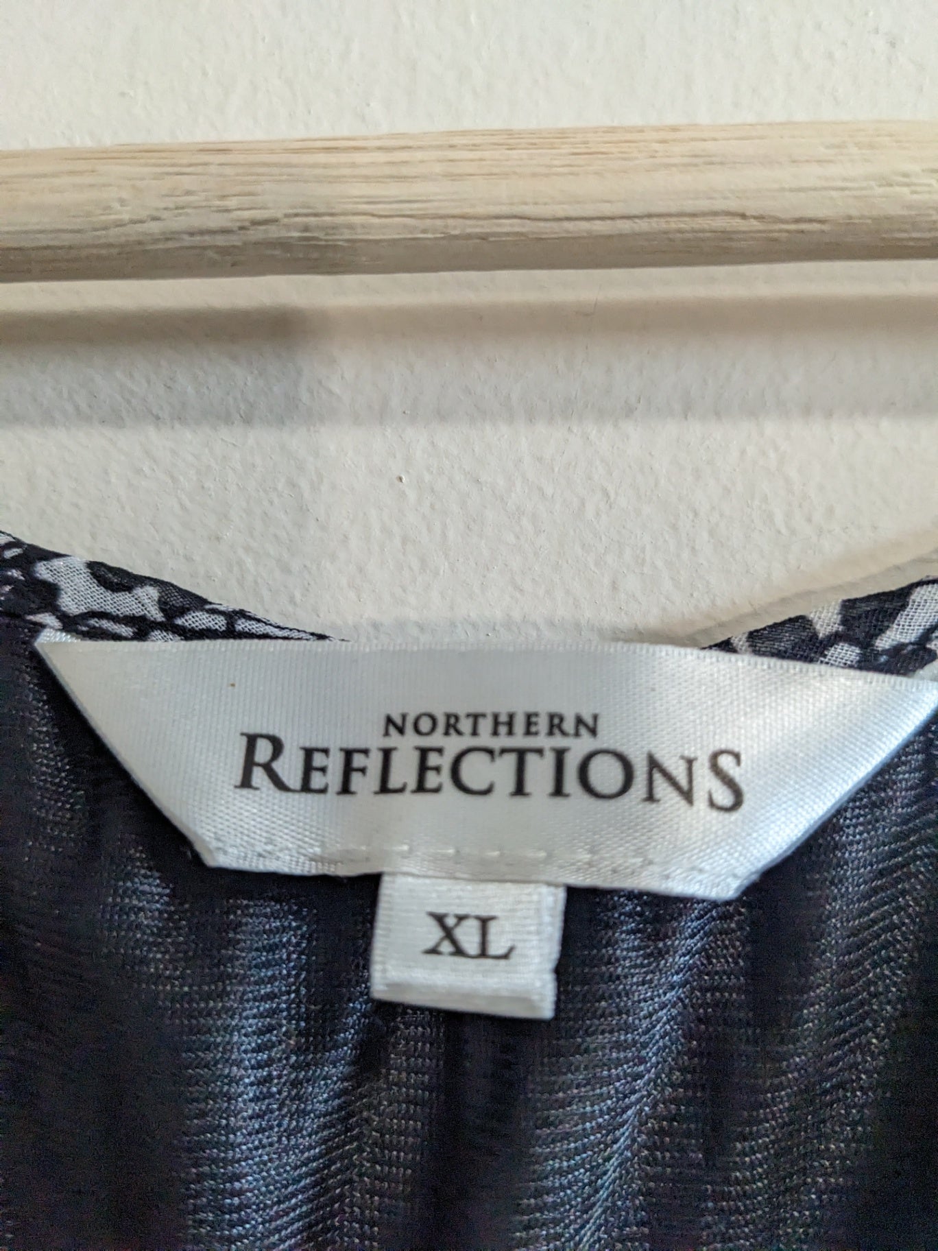 Northern Reflections Lace Pattern Blouse - XL