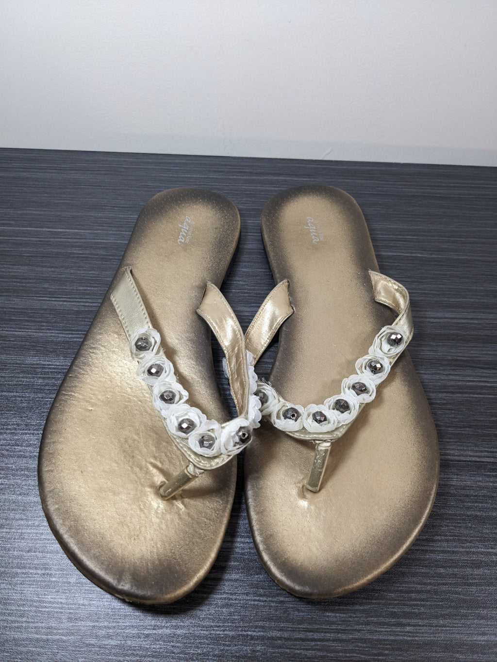 La Vie en Rose Aqua Floral Bead Sandals - sz 8