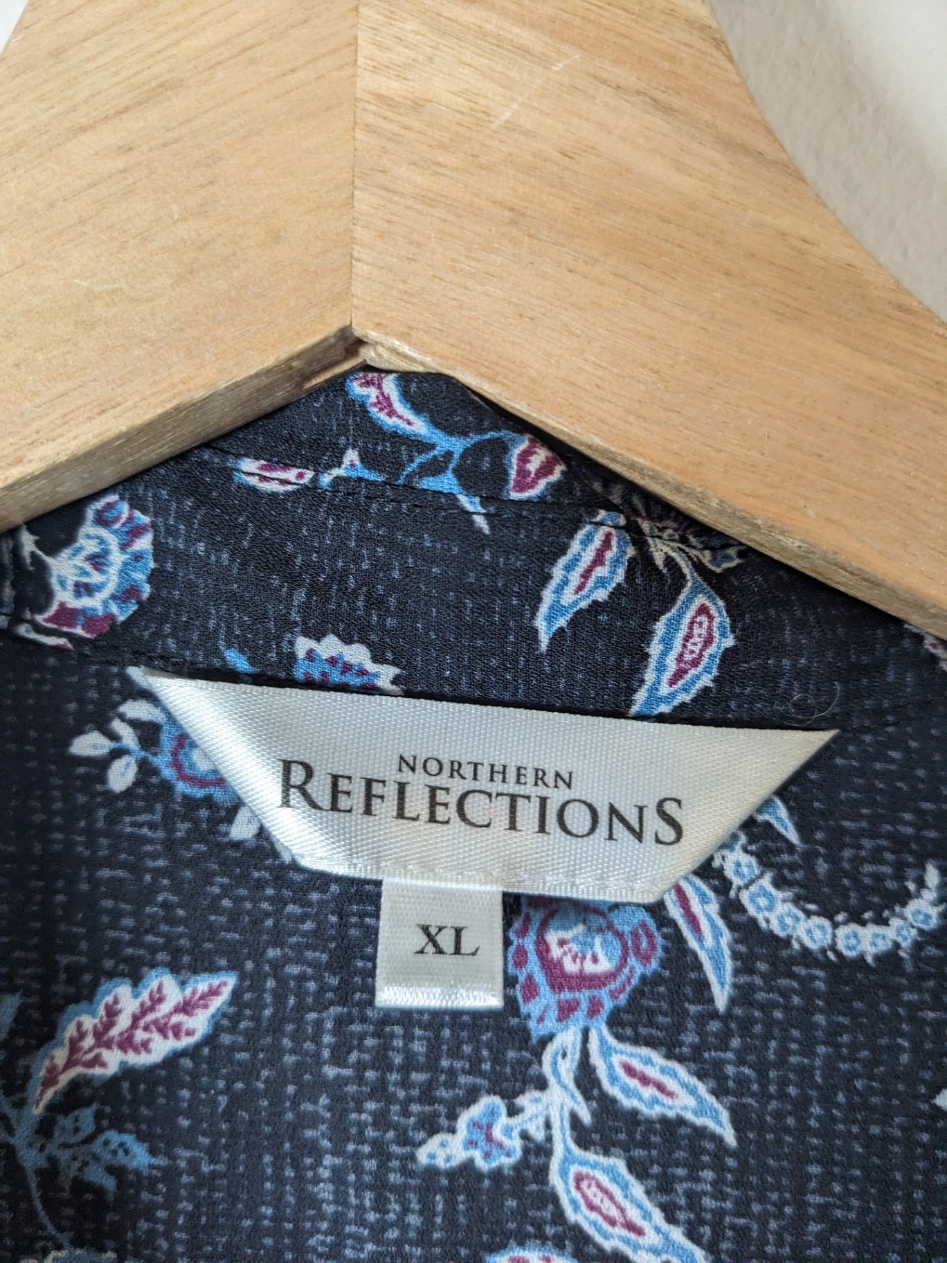 Northern Reflections Black Floral Blouse - XL