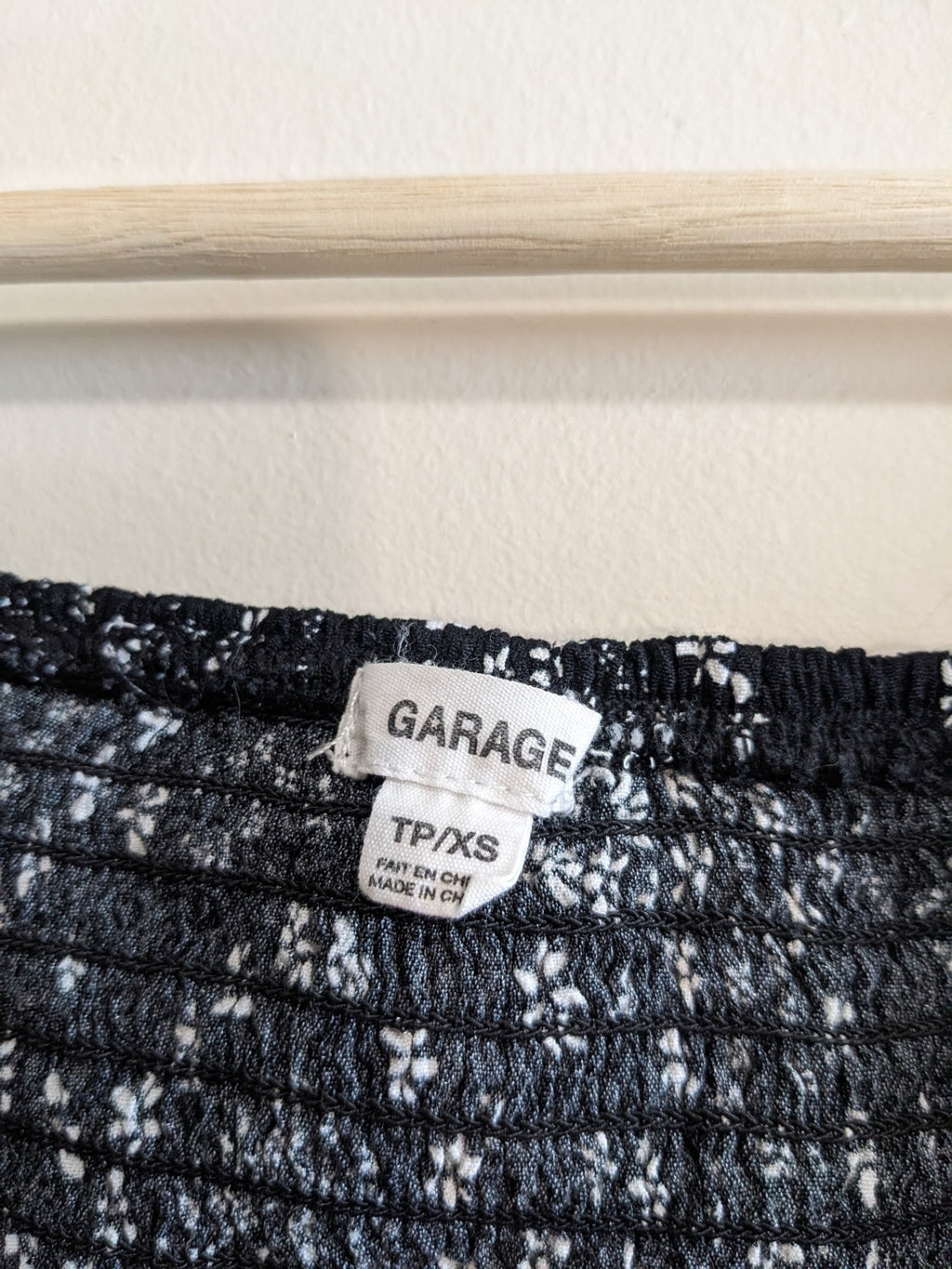 GARAGE Floral Crop Top - XS