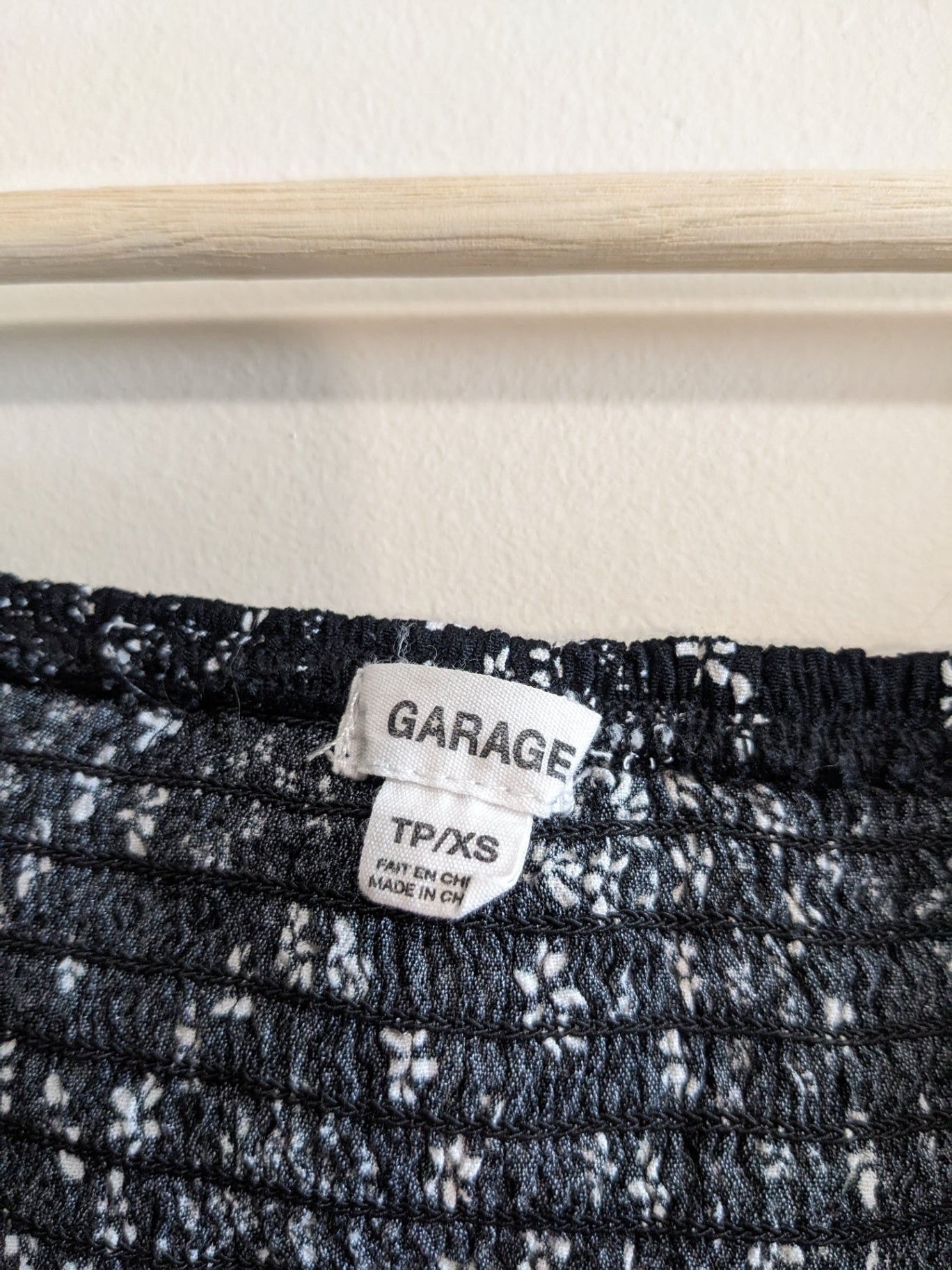 GARAGE Floral Crop Top - XS