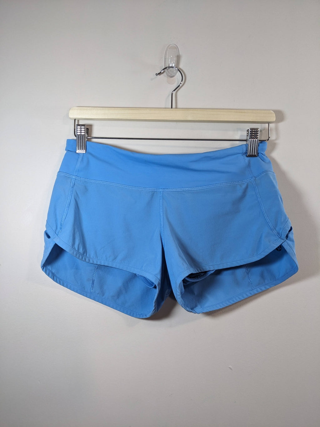 lululemon blue speed shorts - sz 4
