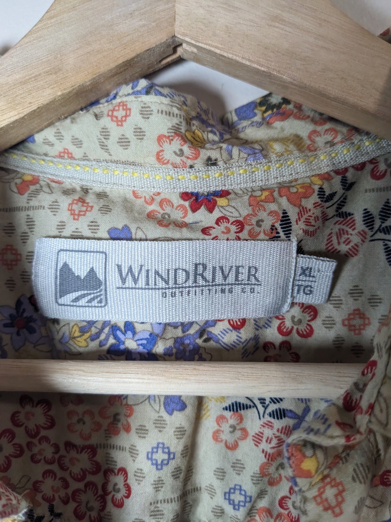 WindRiver Floral Sleeveless Blouse - XL