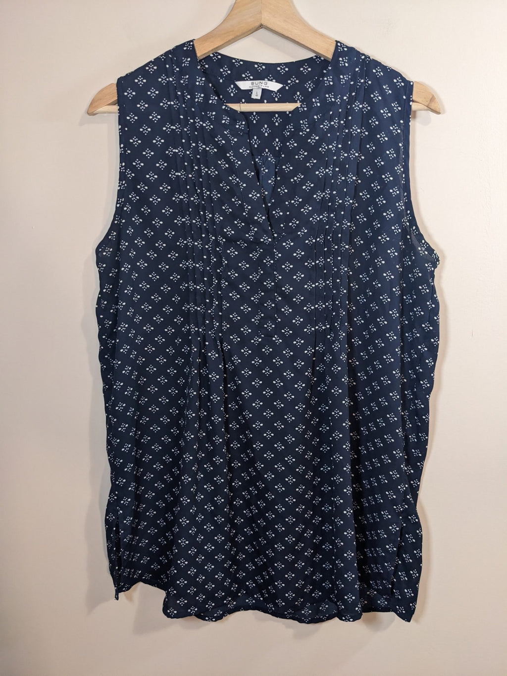 Alfred Sung Navy Patterned Blouse - L