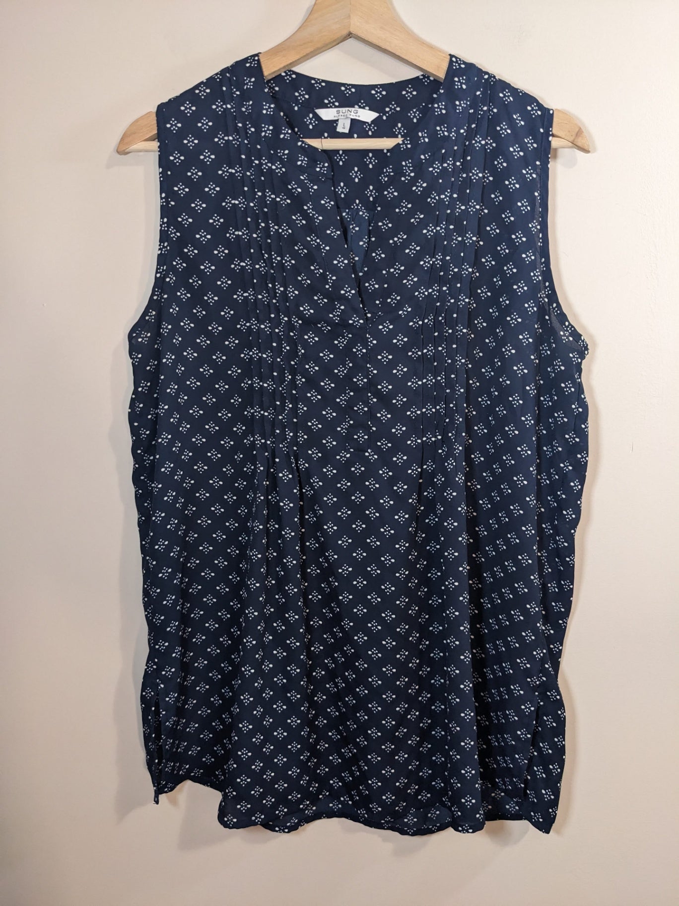 Alfred Sung Navy Patterned Blouse - L