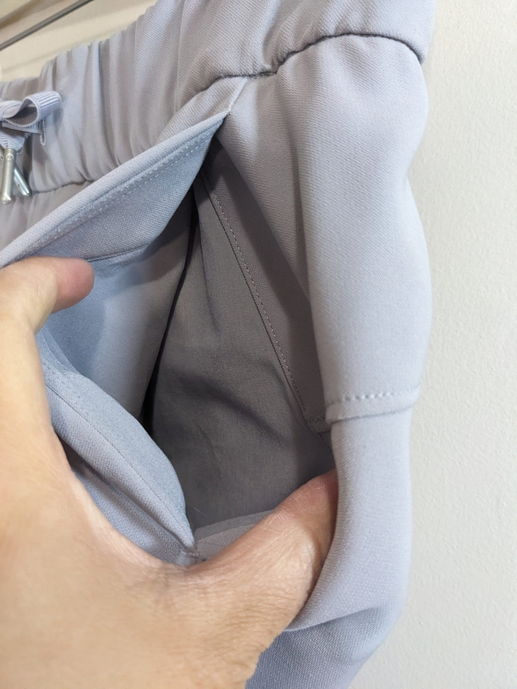Lululemon Light Grey Joggers - sz 2