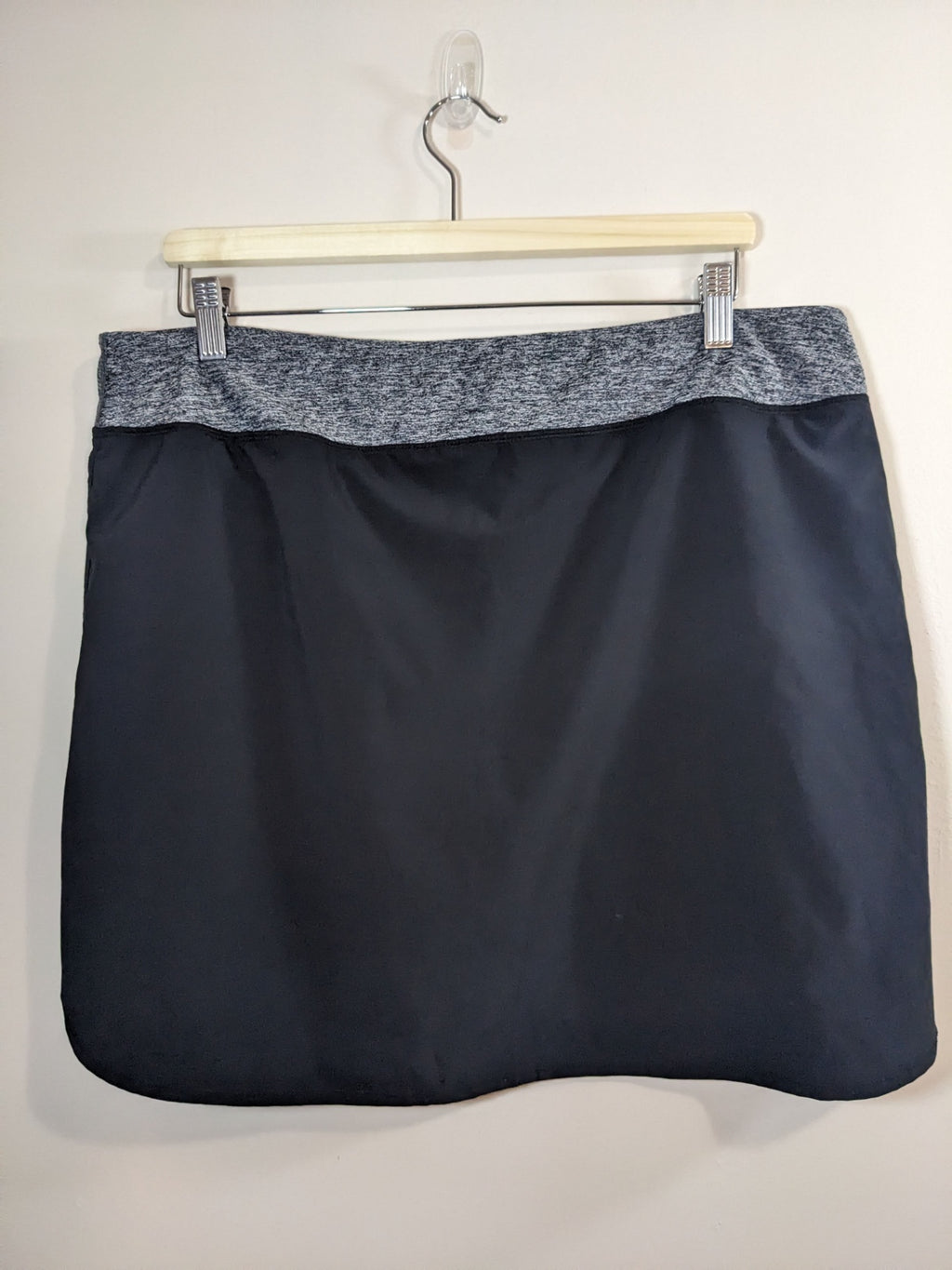 tuff athletics black skort - XL