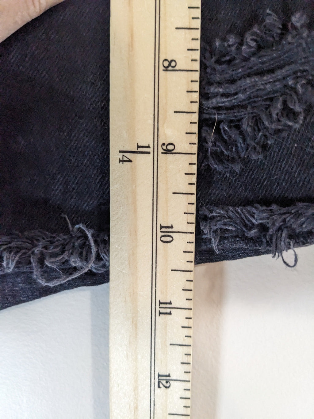 ZARA Distressed Black Denim Shorts - sz 4