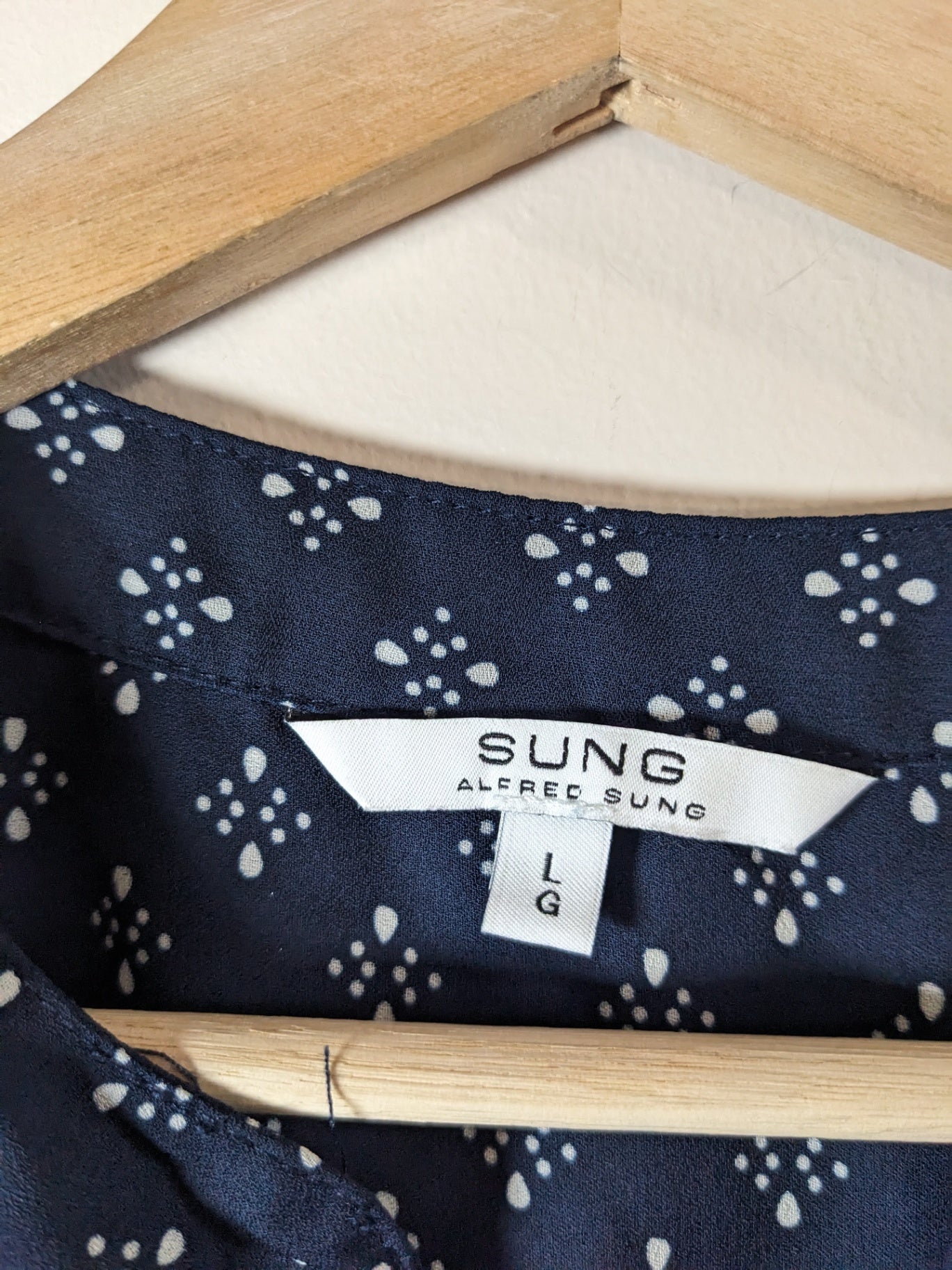 Alfred Sung Navy Patterned Blouse - L