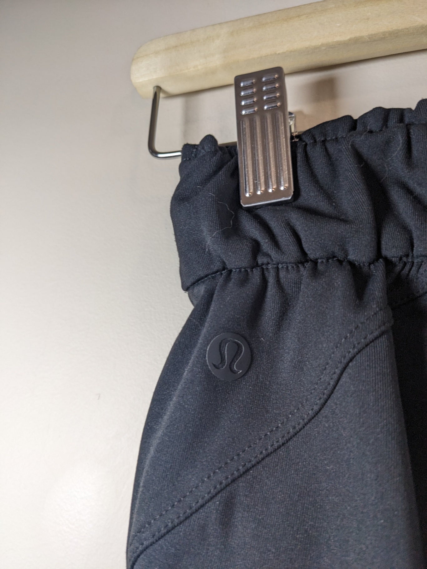 Lululemon Black Joggers - sz 2