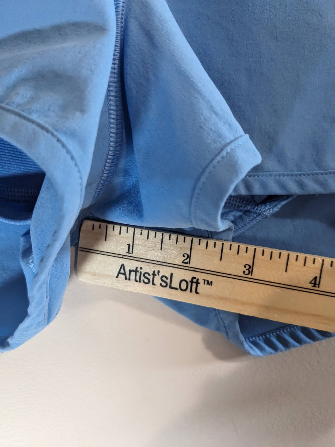 lululemon blue speed shorts - sz 4