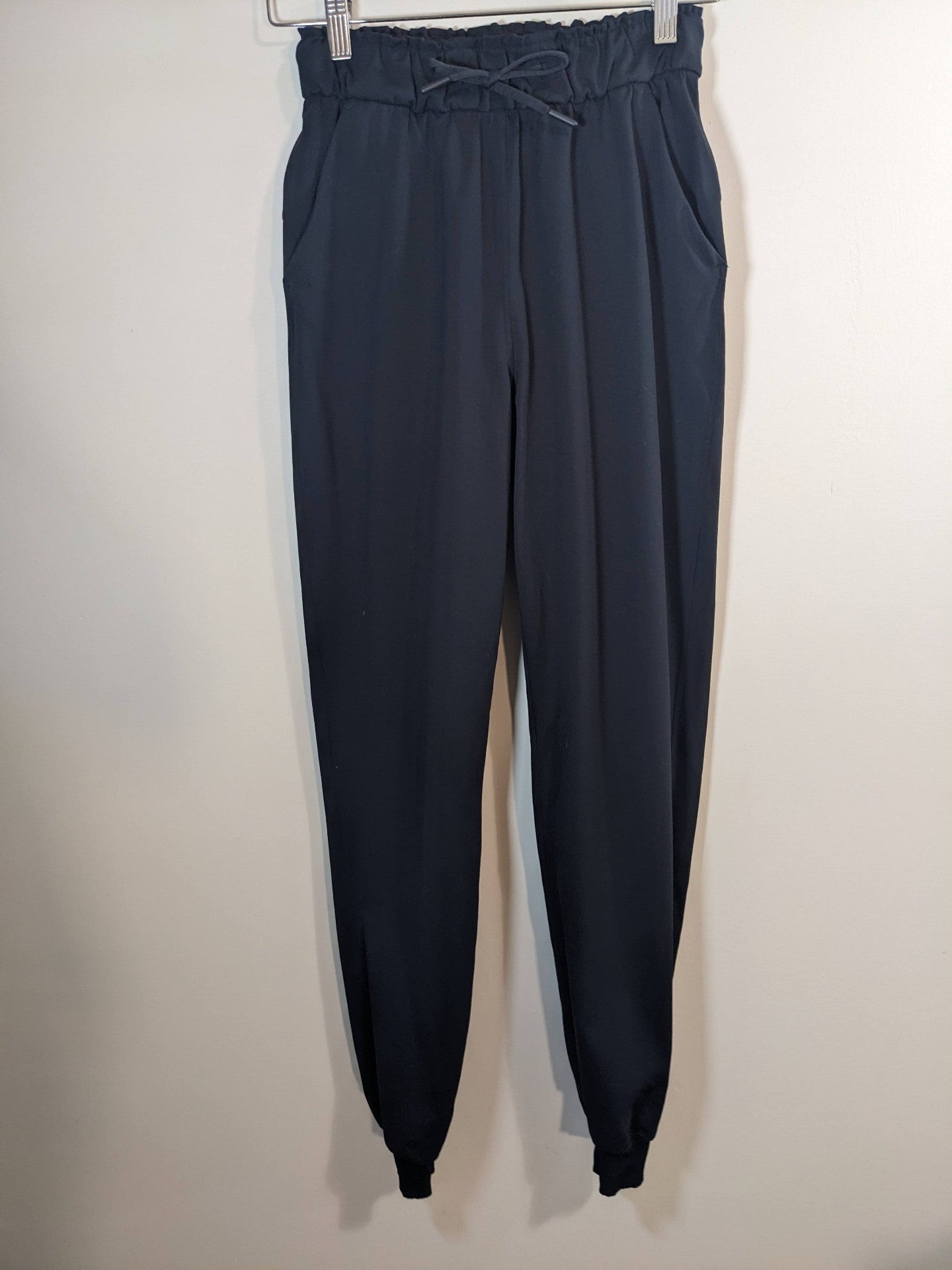 Lululemon Black Joggers - sz 2
