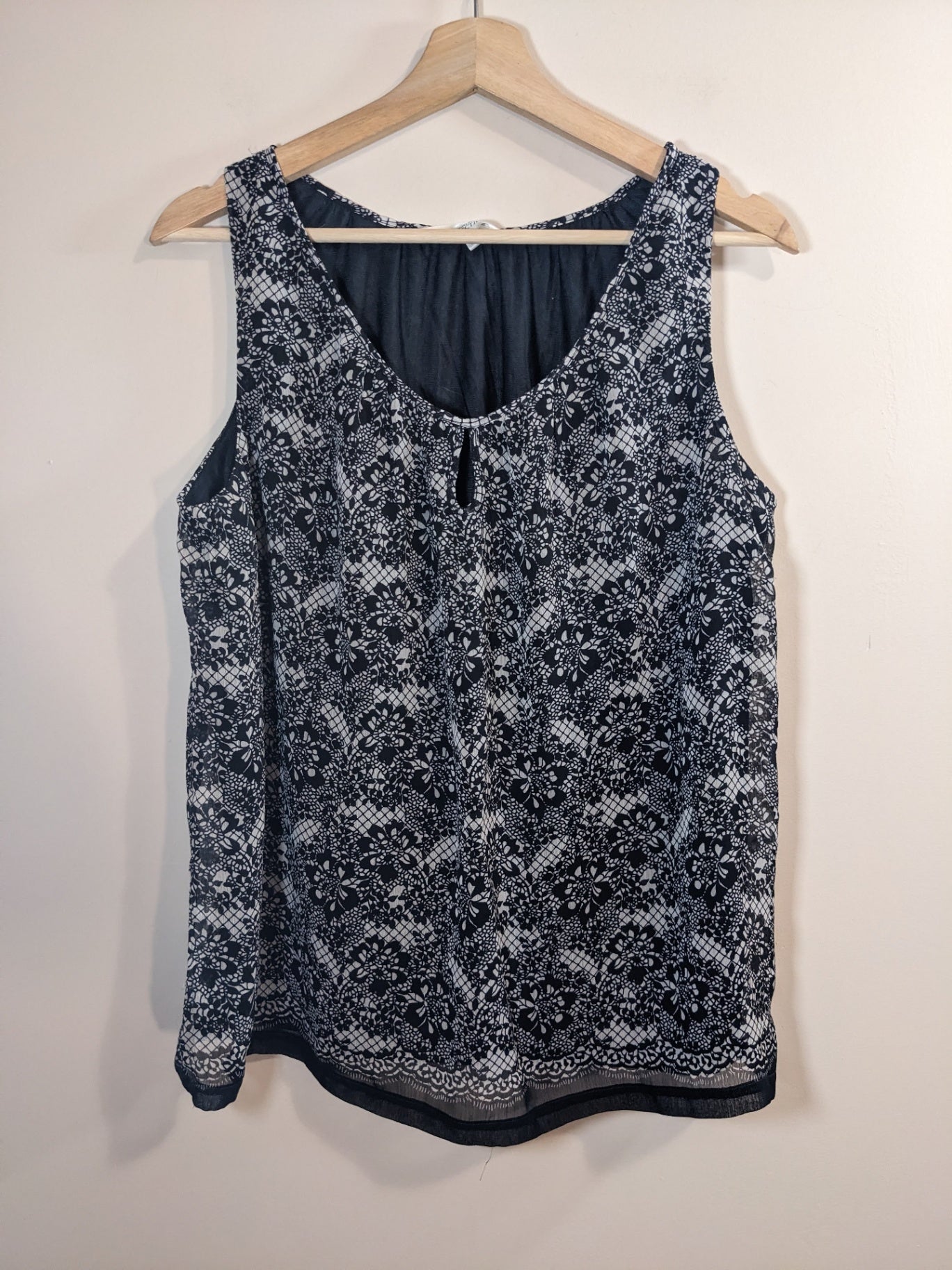 Northern Reflections Lace Pattern Blouse - XL