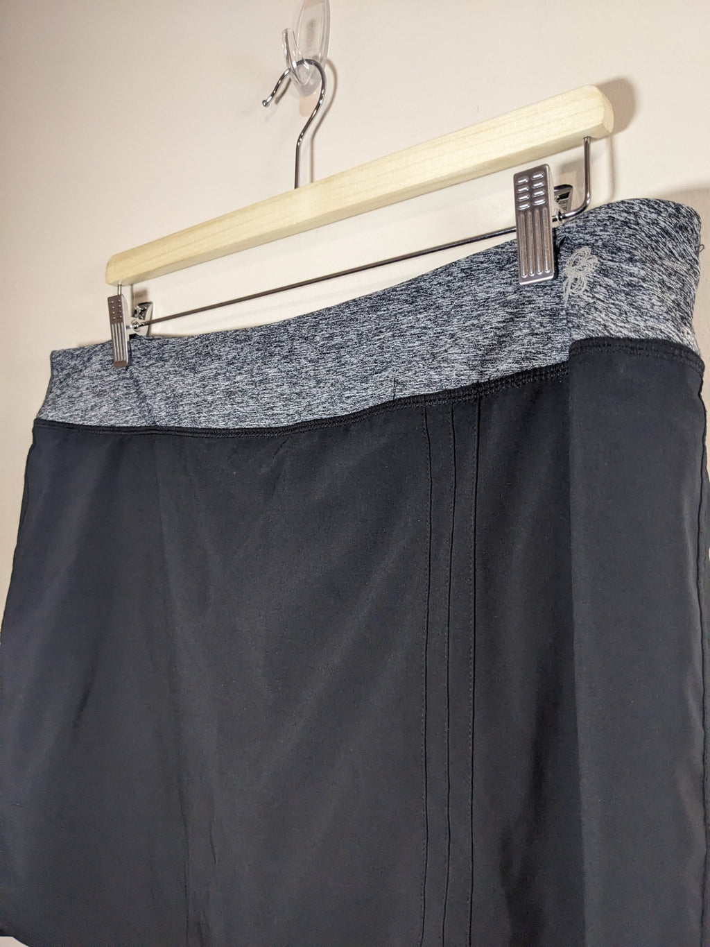 tuff athletics black skort - XL