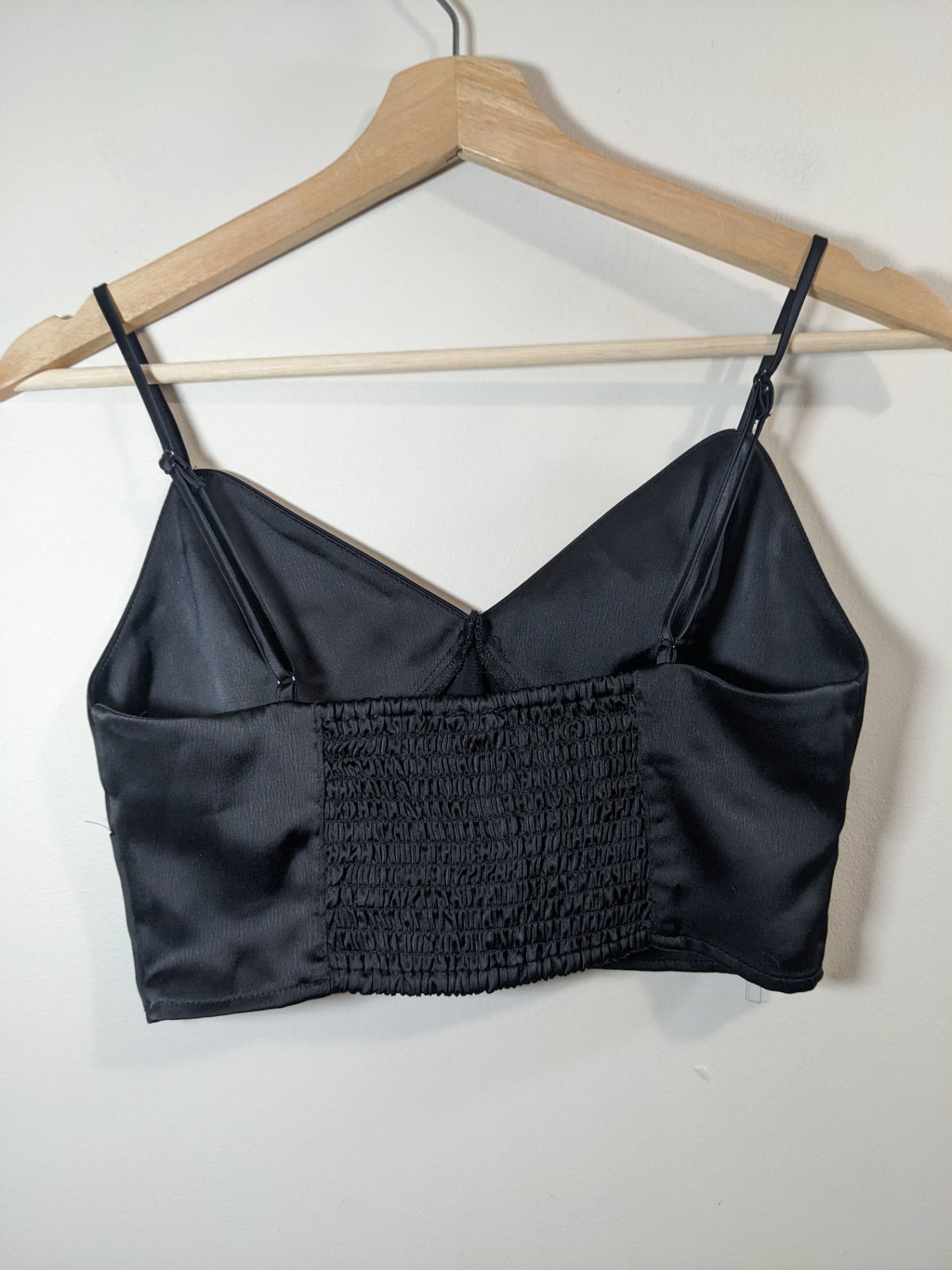 Garage Black Satin Crop - S