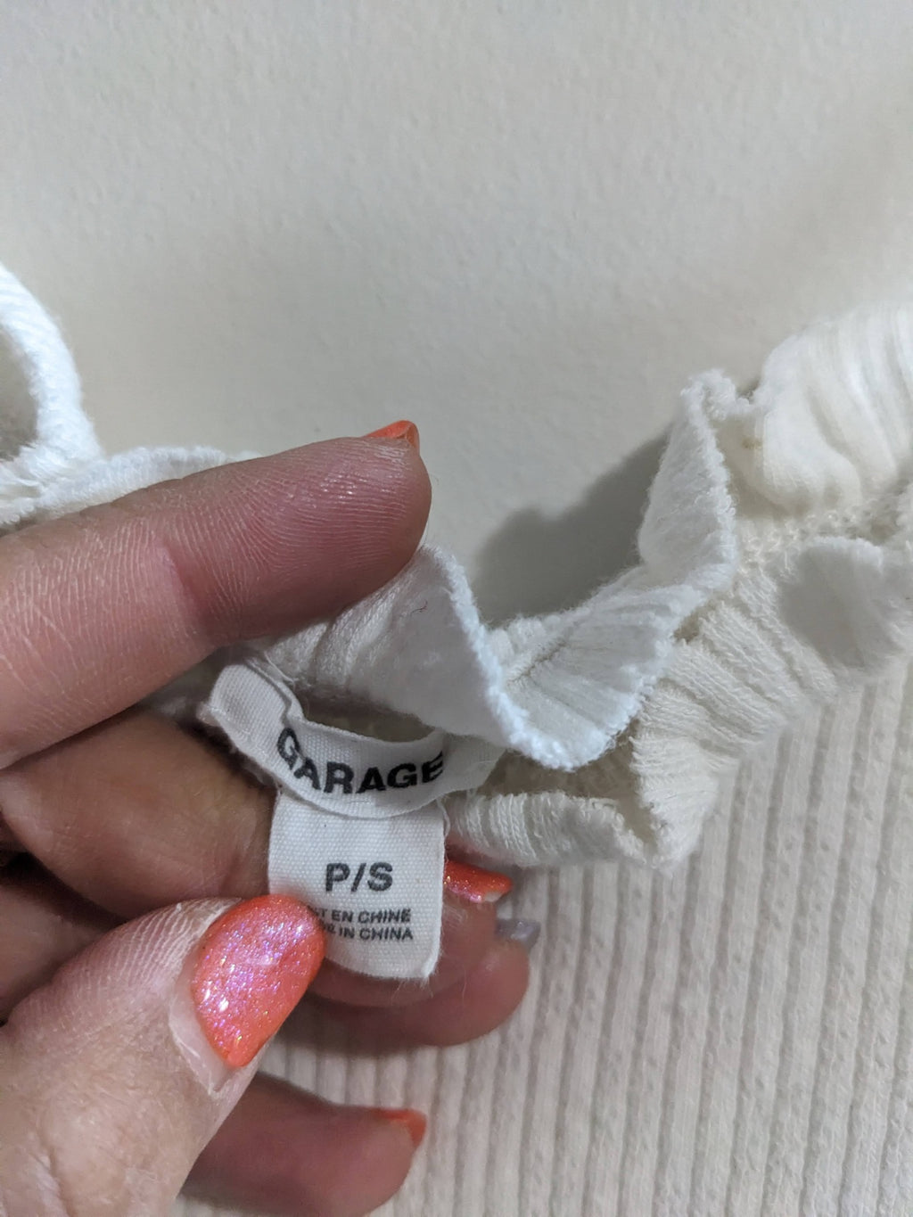 Garage Ribbed White Crop Tank - S
