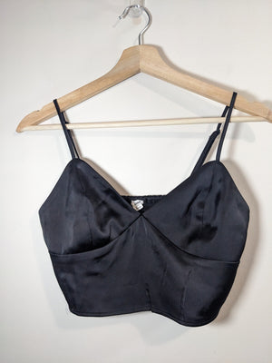 Garage Black Satin Crop - S