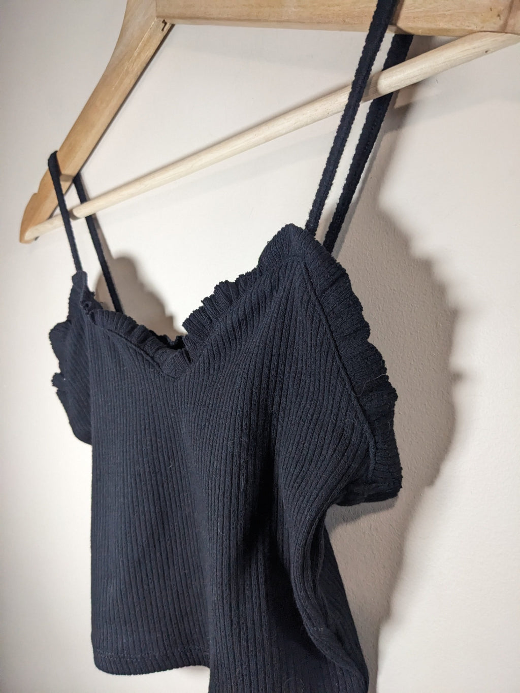 Garage Ribbed Black Crop Tank - S