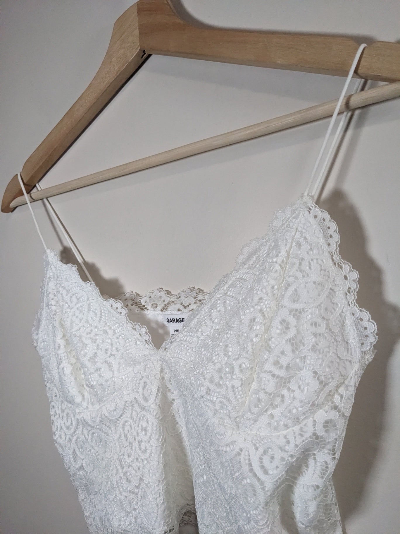 Garage Lace Crop Tank - S