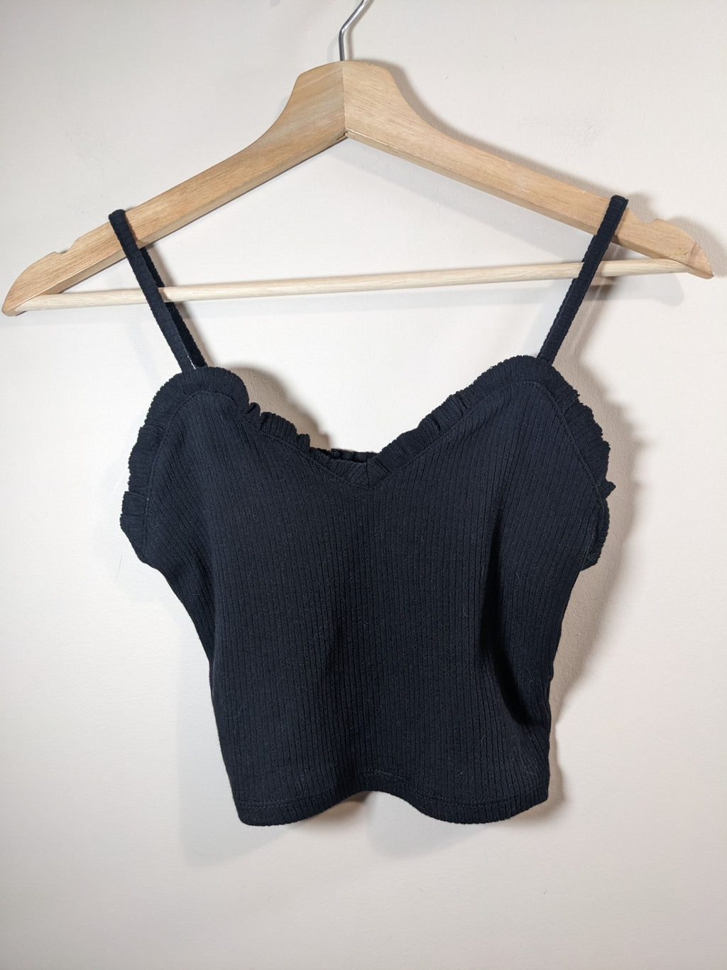Garage Ribbed Black Crop Tank - S