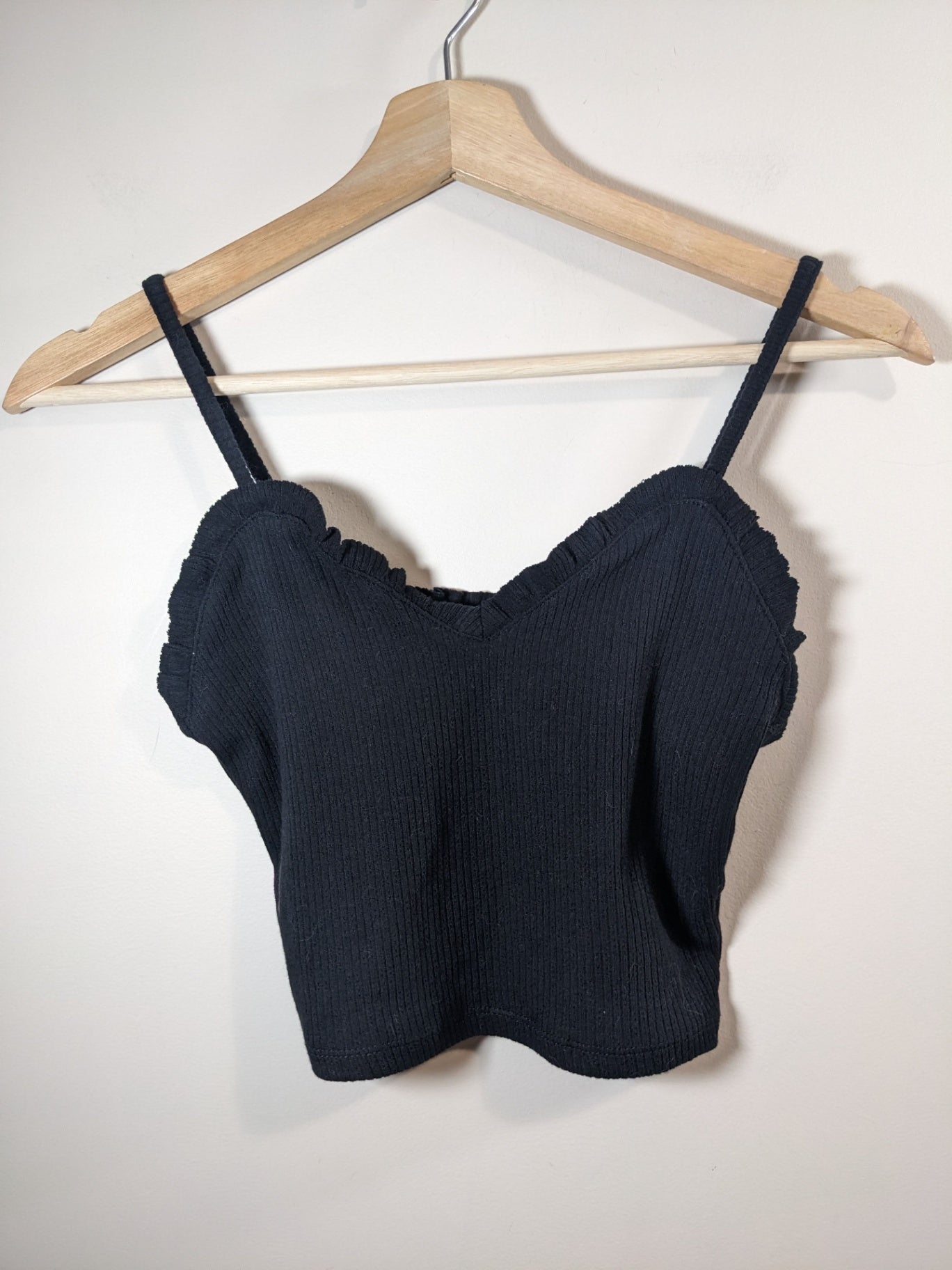 Garage Ribbed Black Crop Tank - S