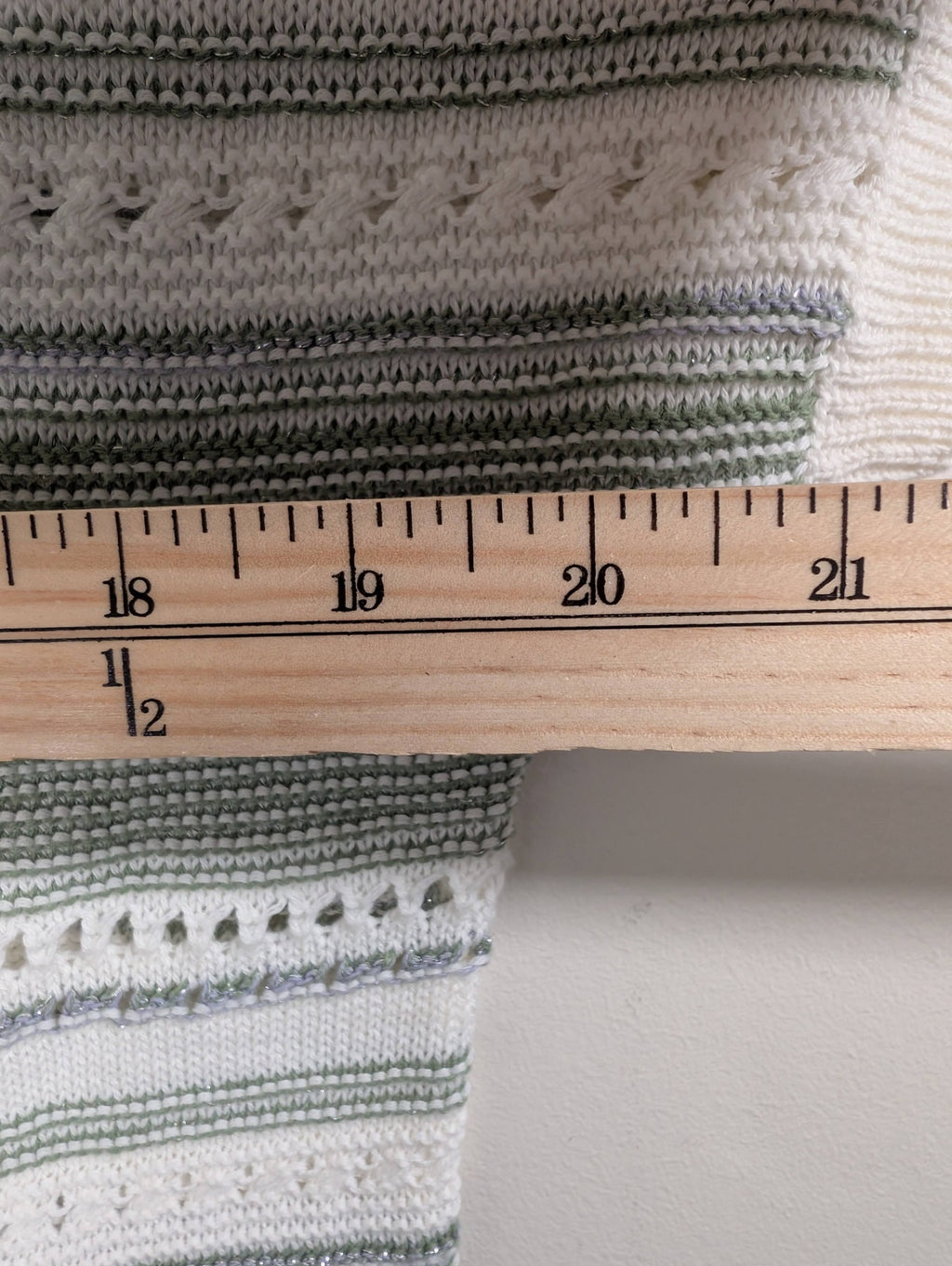 Ricki's green knit blouse - Medium