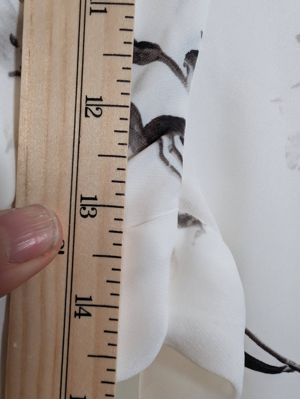 Unknown brand white floral pants - appears Large