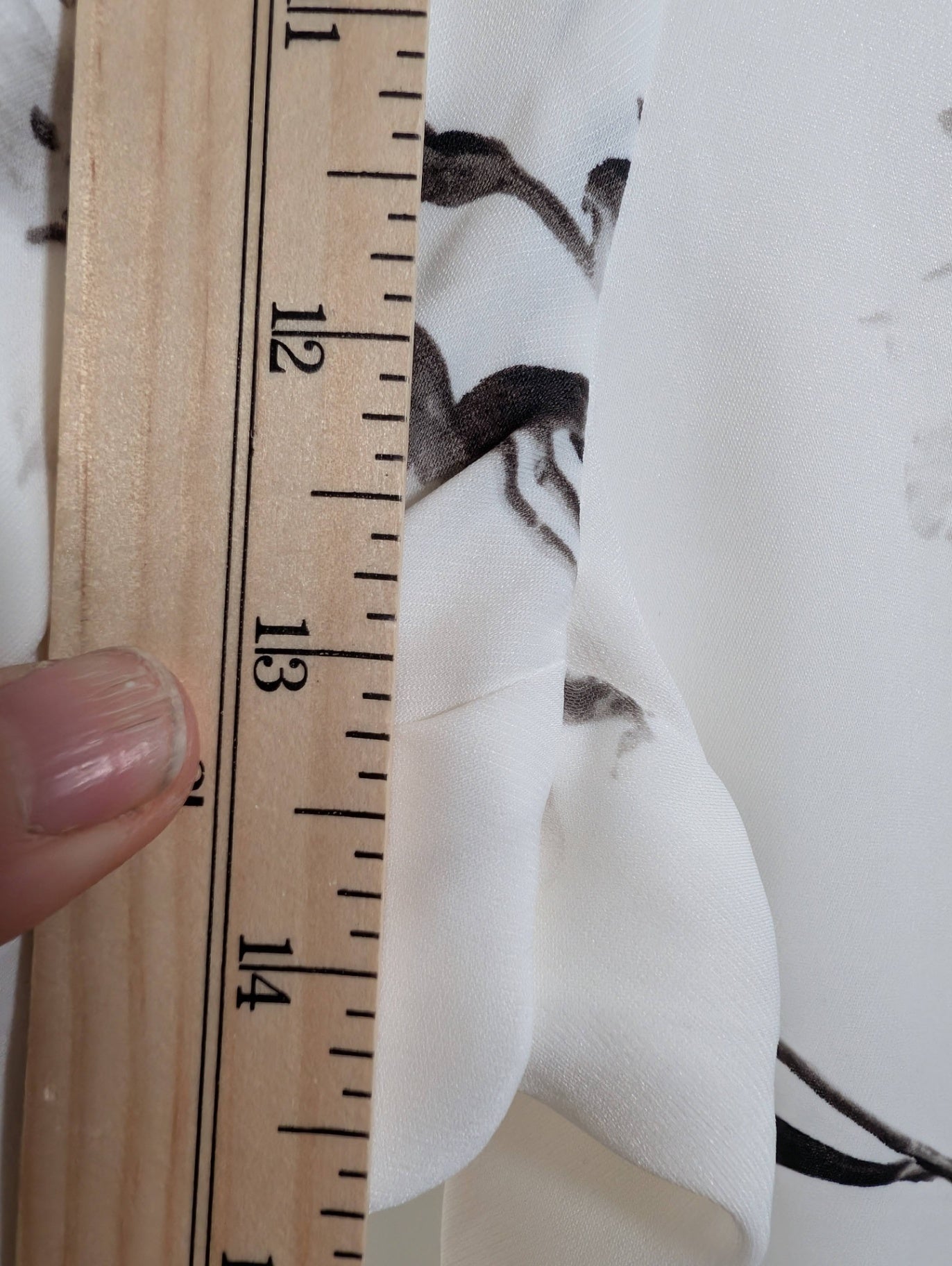 Unknown brand white floral pants - appears Large