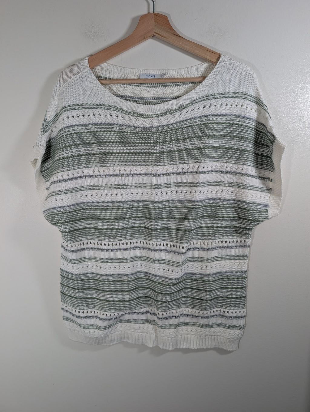 Ricki's green knit blouse - Medium