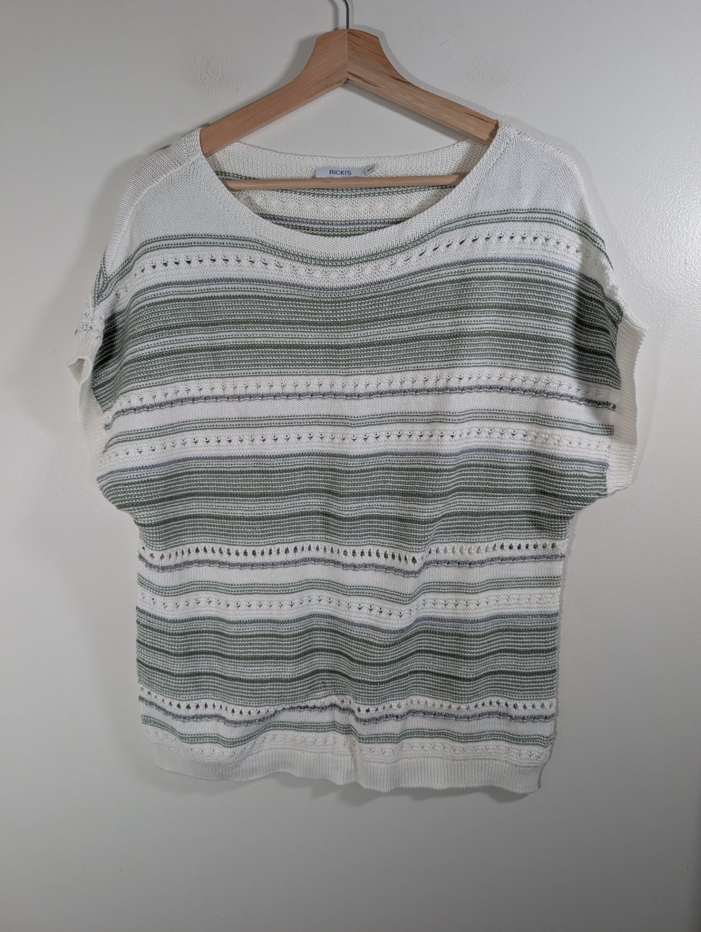 Ricki's green knit blouse - Medium