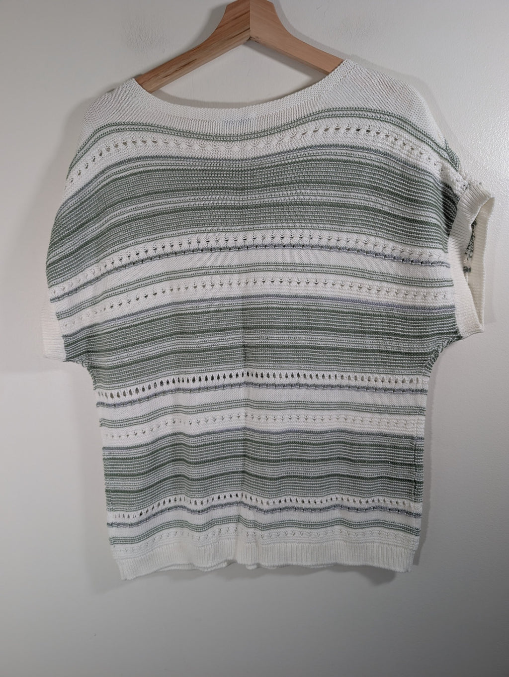 Ricki's green knit blouse - Medium
