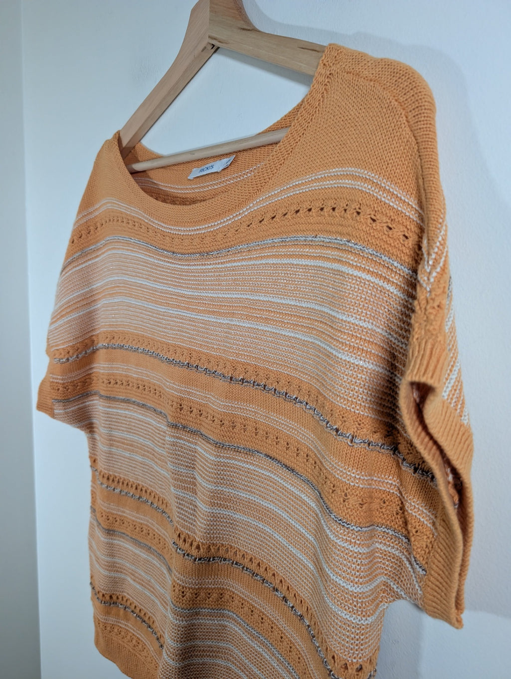 Ricki's orange knit blouse - Medium