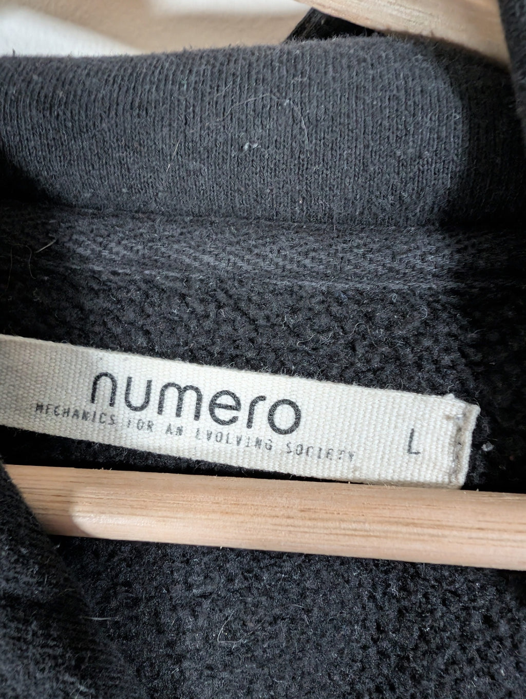 Numero hoodie - Large