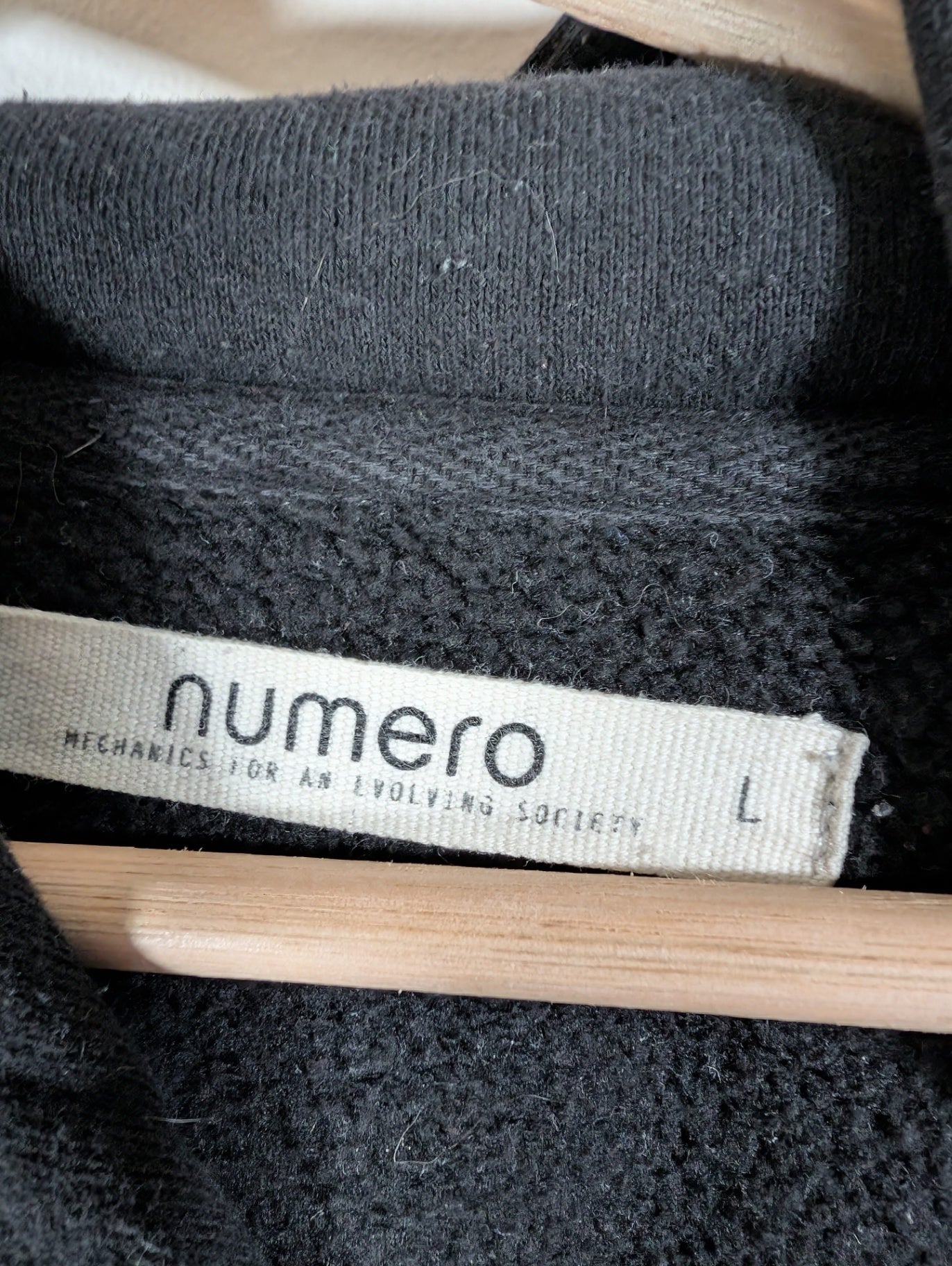 Numero hoodie - Large
