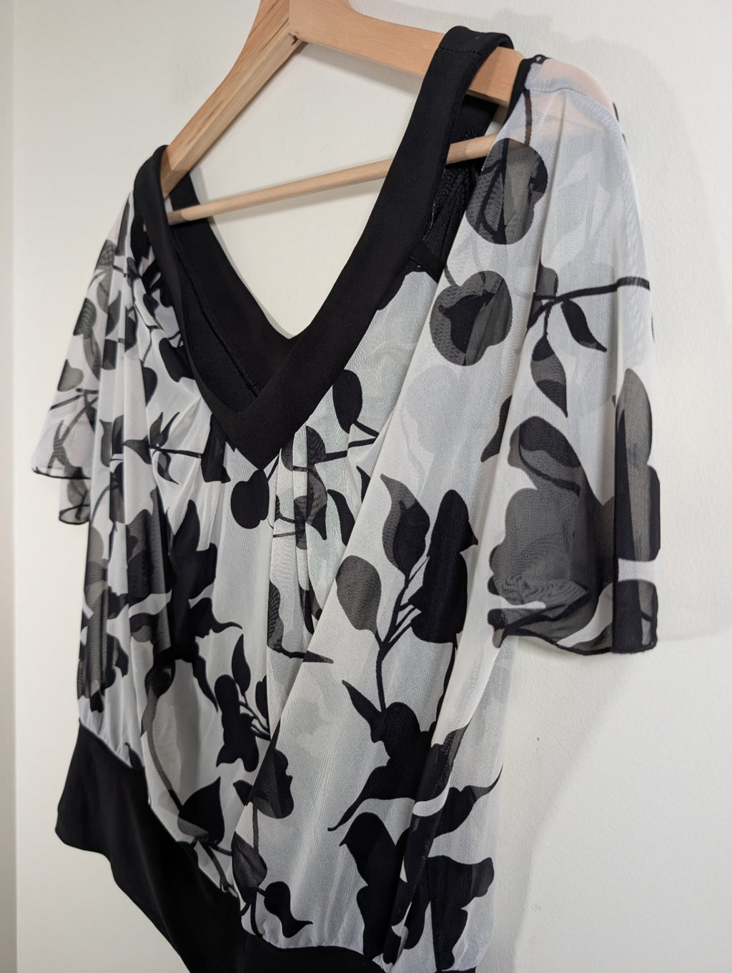 Unknown brand floral blouse - Medium