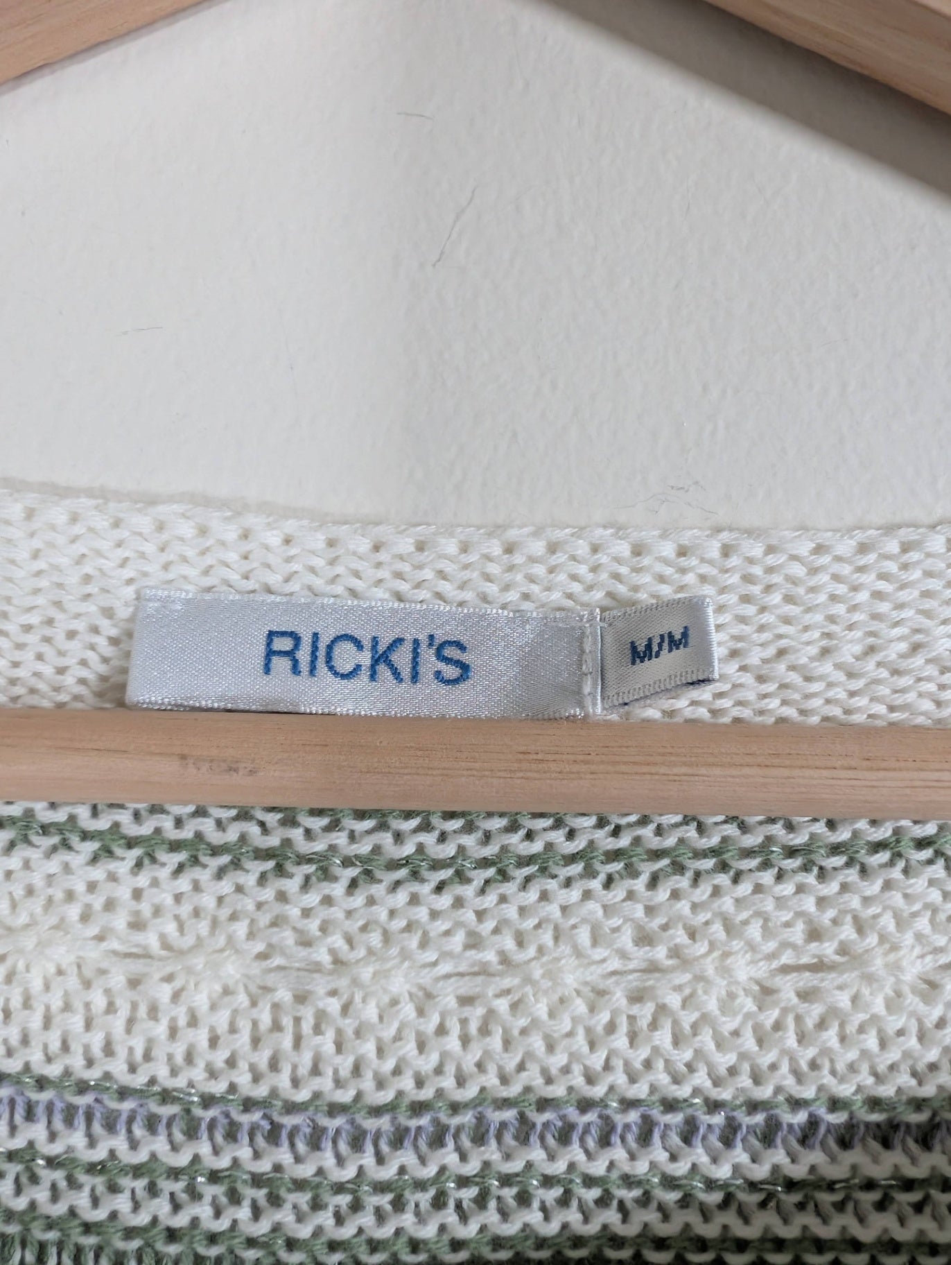Ricki's green knit blouse - Medium