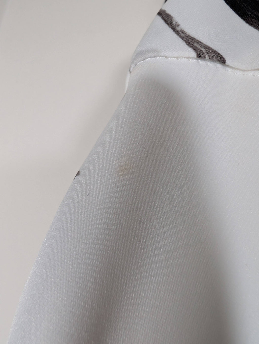Unknown brand white floral pants - appears Large