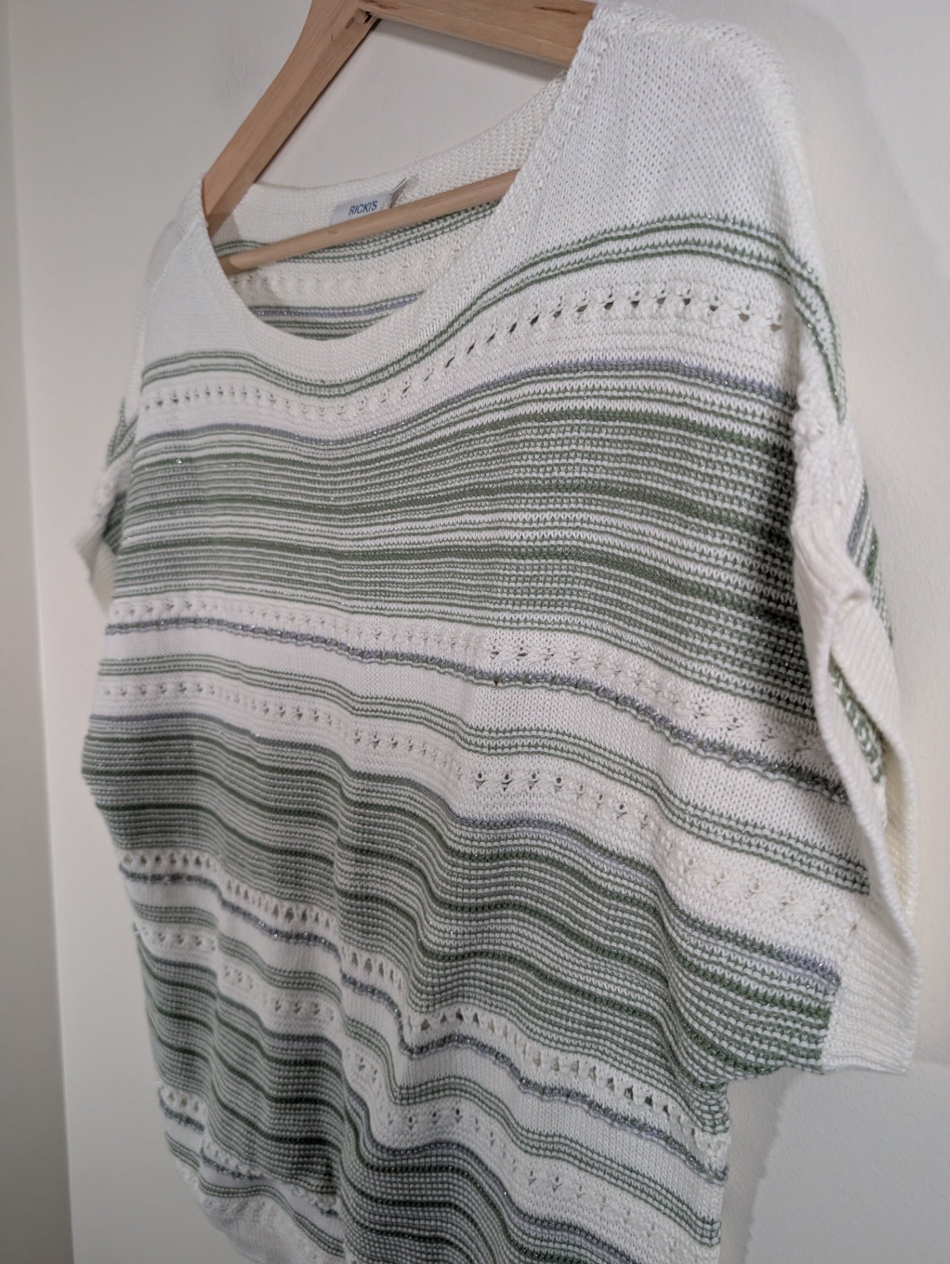 Ricki's green knit blouse - Medium
